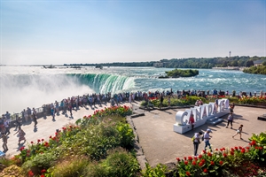 Niagara Falls Tours From Toronto - Niagara Falls Tour
